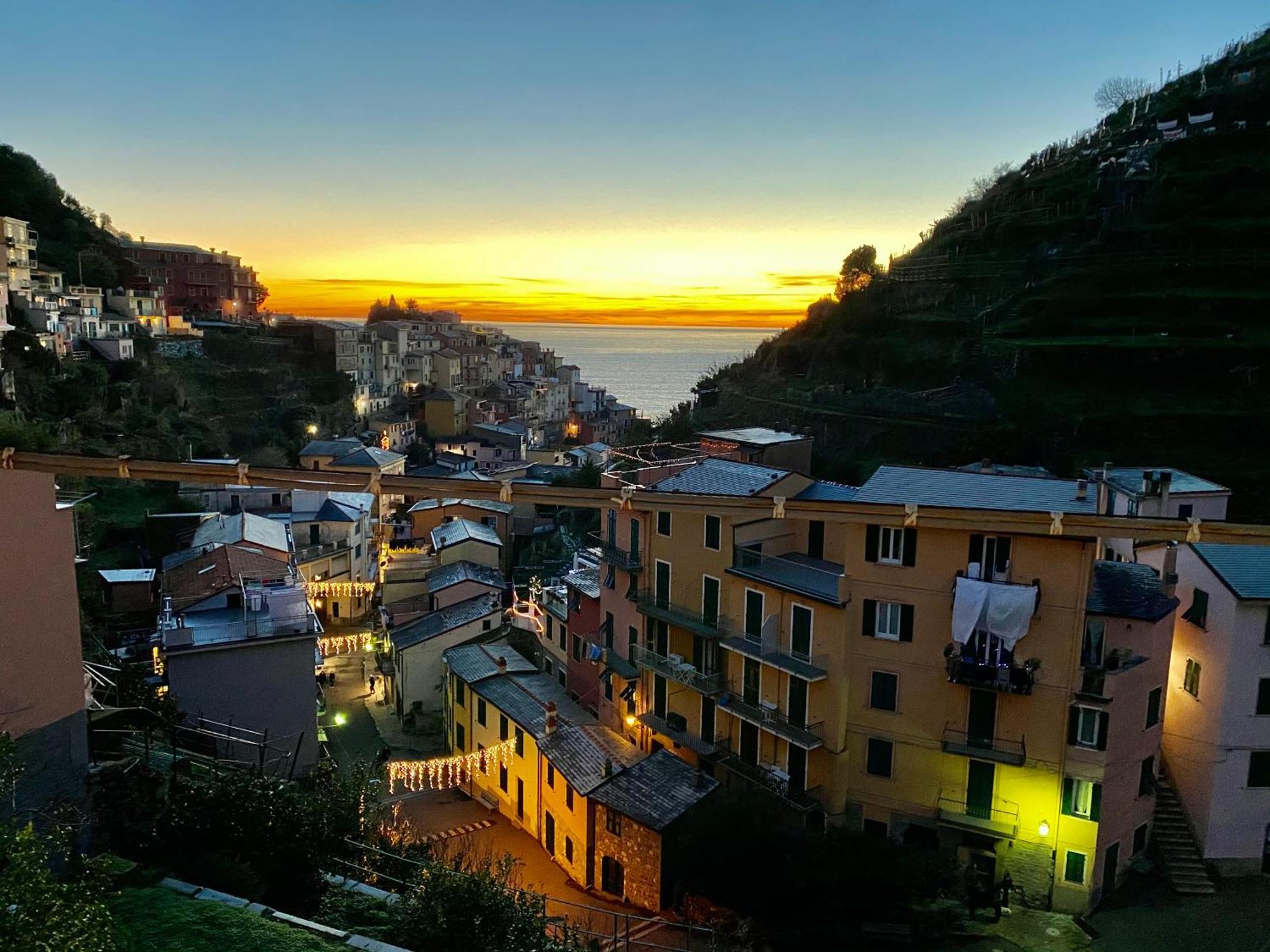 The Manarola Main Plaza Hotell Eksteriør bilde